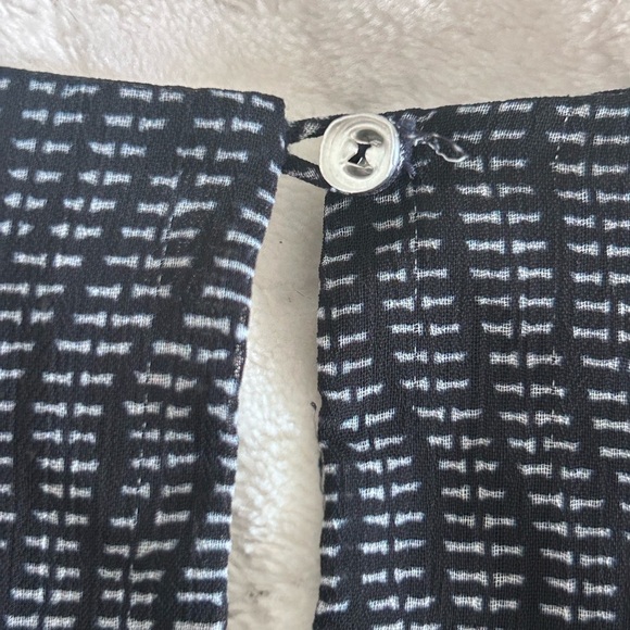 ⭐️ Derek Lam Collective Navy and White Layered Sleeveless Blouse Size 6 - Picture 8 of 13